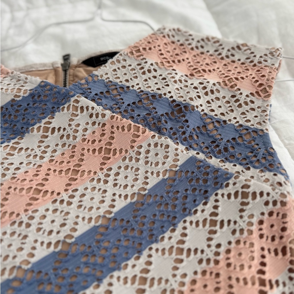 BCBGMaxAzria Pink and Blue Lace Short Sleeve Top